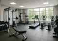 RGPD dans une salle de sport avec équipements de fitness modernes